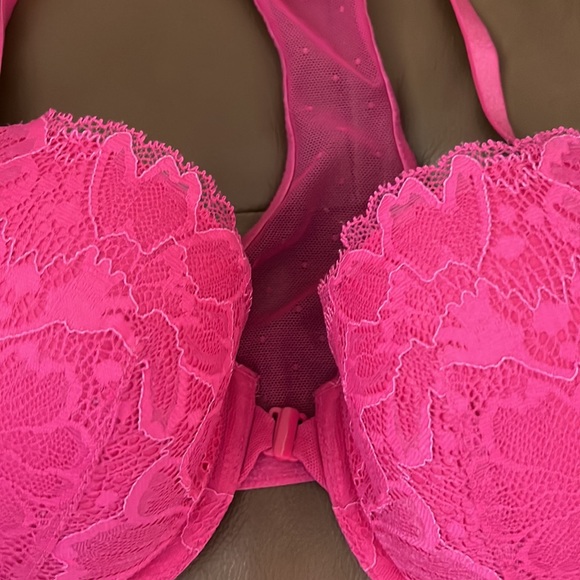 Victoria’s SECRET Barbie pink lace cup Demi lightly lined racer back  bra - Picture 2 of 6